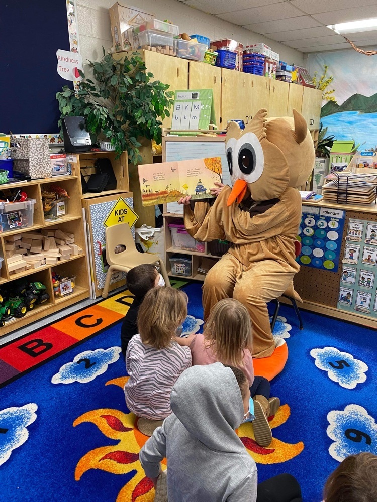Olly the Owl visits Owsley County Head Start